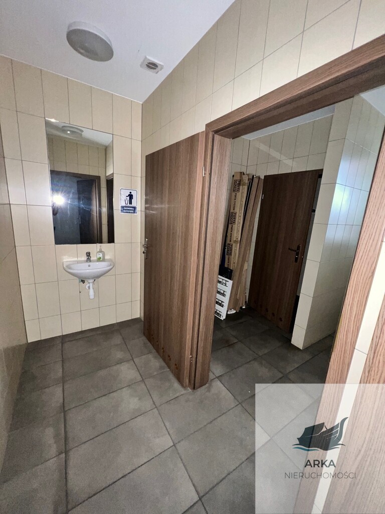 Stargard Na sprzedaż obiekt handlowo-magazynowy (17)