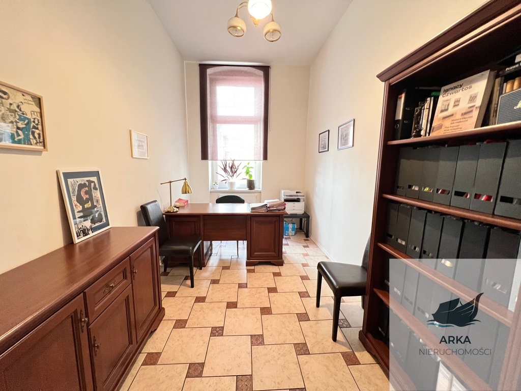 Centrum, 4 pok. po remoncie, ładna kamienica (9)