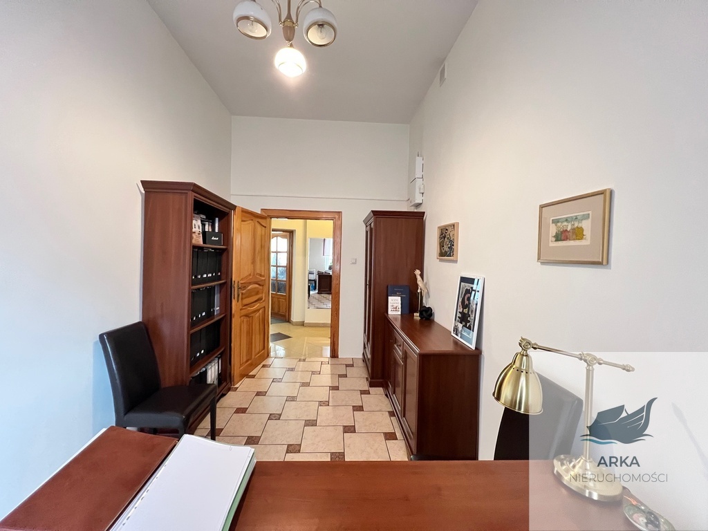 Centrum, 4 pok. po remoncie, ładna kamienica (10)