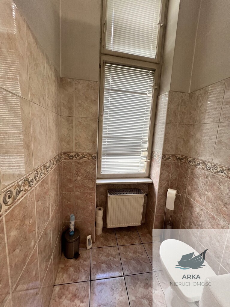 Centrum, 4 pok. po remoncie, ładna kamienica (12)