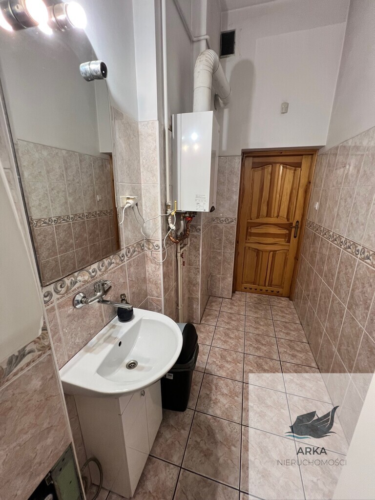 Centrum, 4 pok. po remoncie, ładna kamienica (13)