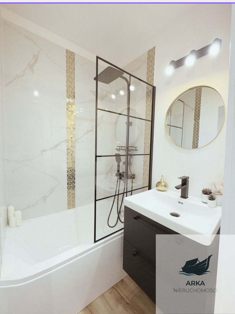 Kawalerka os. Przyjaźni pow. 30m2 po remoncie (7)