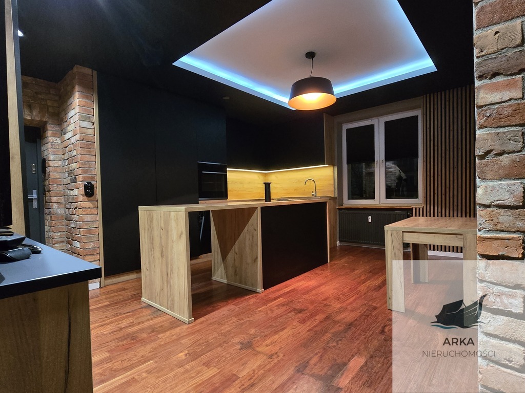 PRZEPIĘKNE LOFTOWE MIESZKANIE W SAMYM CENTRUM! (2)