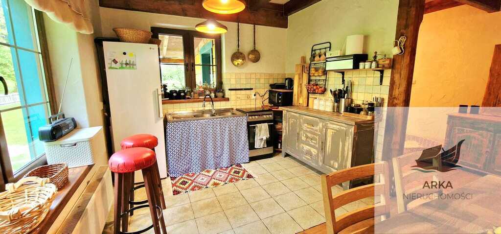 Urokliwy dom z duszą i dużą działką (7)