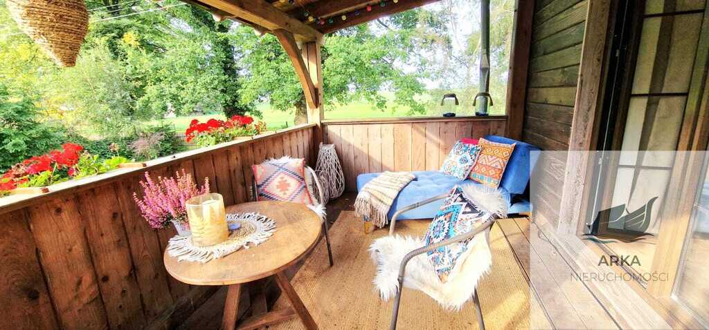 Urokliwy dom z duszą i dużą działką (10)