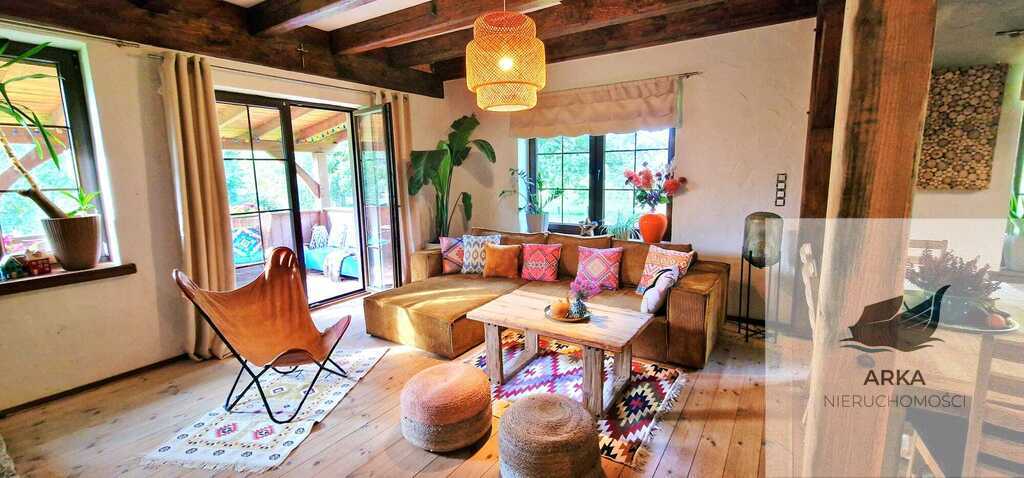 Urokliwy dom z duszą i dużą działką (2)