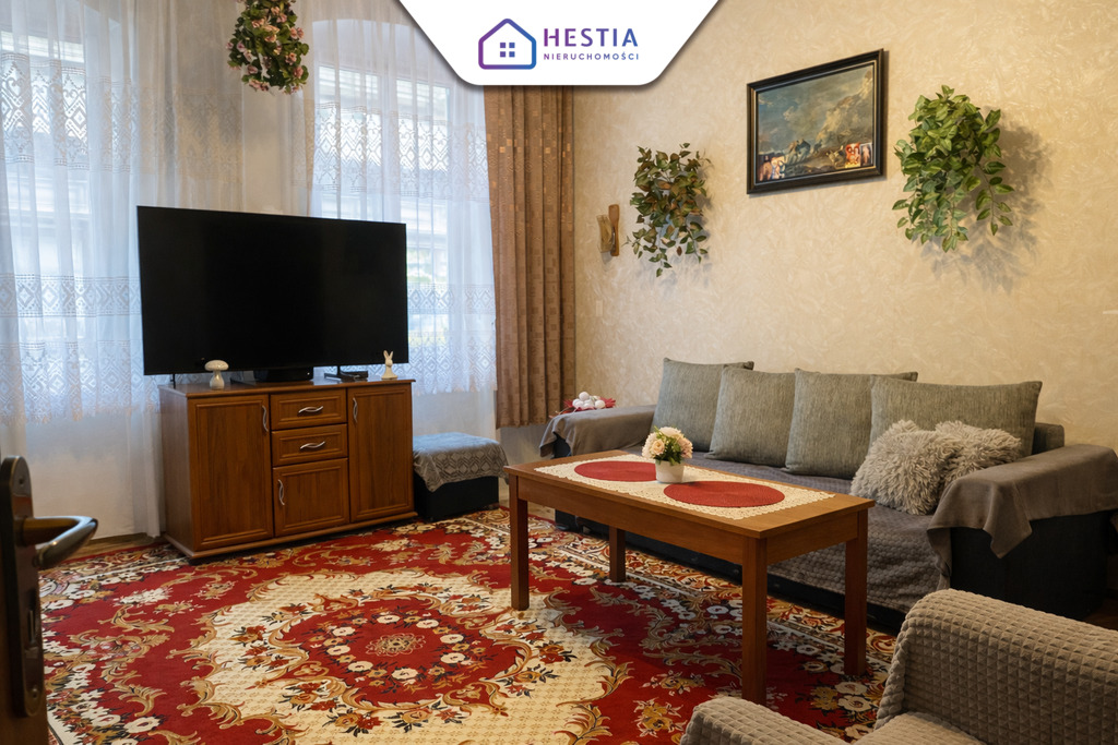 Przestronne mieszkanie do remontu w Centrum (2)