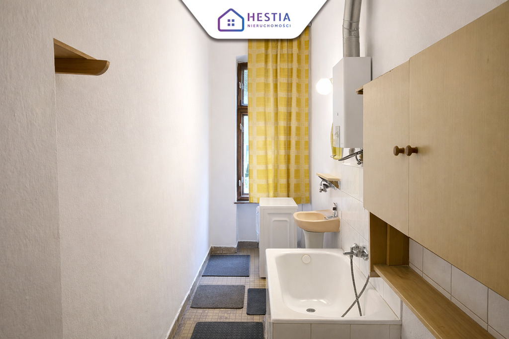 Przestronne mieszkanie do remontu w Centrum (5)