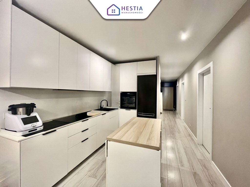 Idealne 4-pokojowe mieszkanie na sprzedaż + garaż! (1)