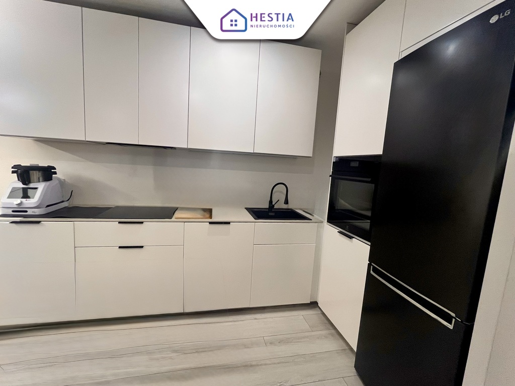 Idealne 4-pokojowe mieszkanie na sprzedaż + garaż! (2)