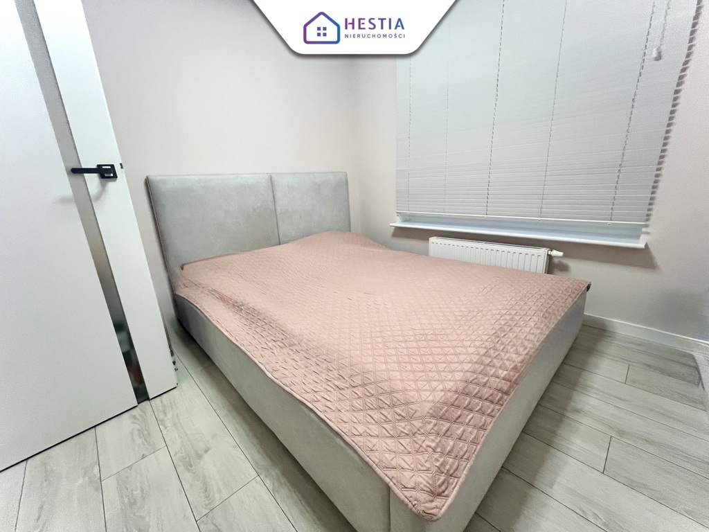 Idealne 4-pokojowe mieszkanie na sprzedaż + garaż! (5)