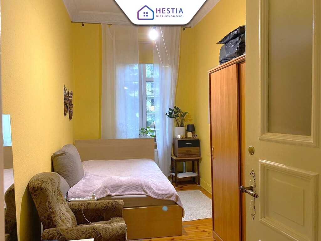 Przestronne 4 pokoje w odnowionej kamienicy (5)