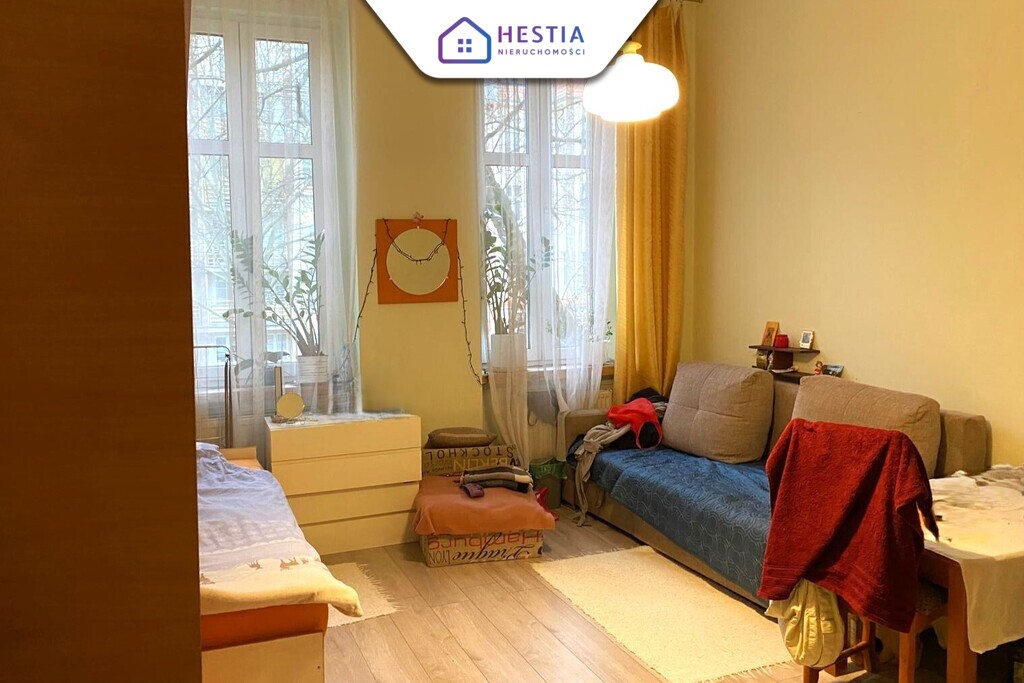 Przestronne 4 pokoje w odnowionej kamienicy (6)