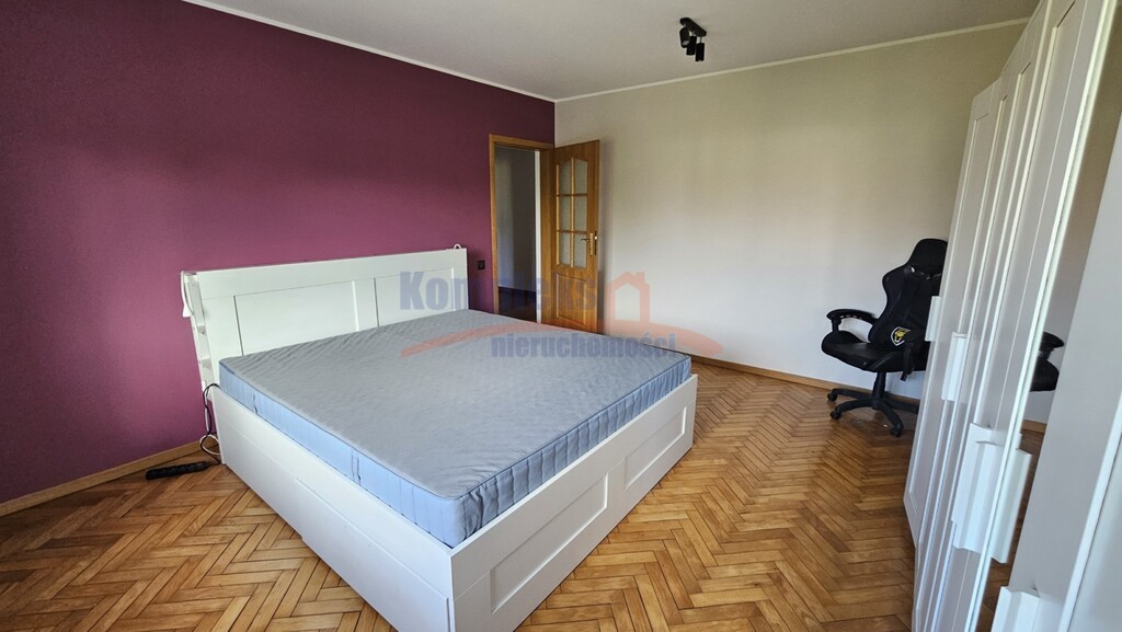 Pogodno 3 pokoje z osobna kuchnia, garaż i piwnicą (7)