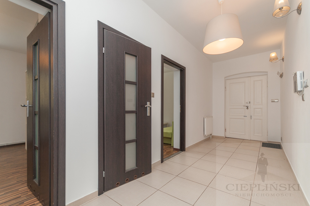 PARTER Z OGRODEM I TARASEM (23)