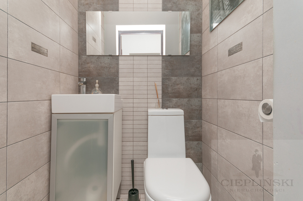 PARTER Z OGRODEM I TARASEM (25)