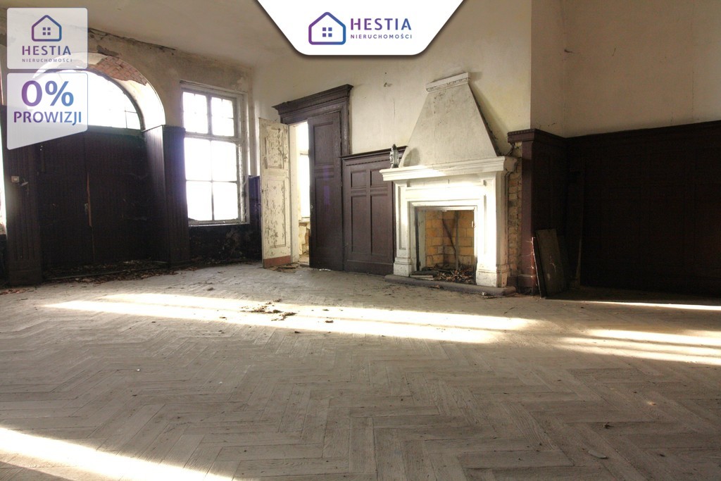 Sprzedaż pałacu z XIX wieku do remontu. (4)