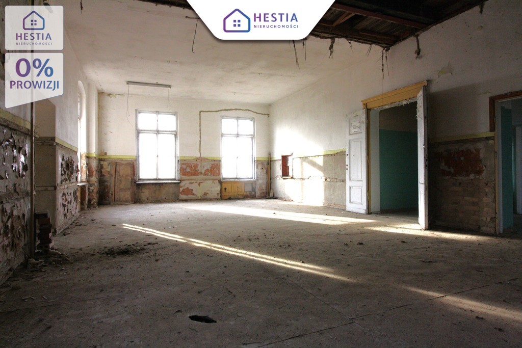 Sprzedaż pałacu z XIX wieku do remontu. (8)