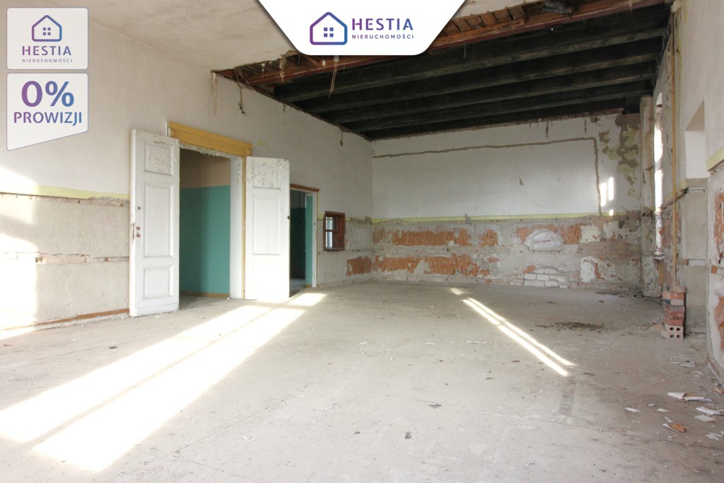 Sprzedaż pałacu z XIX wieku do remontu. (9)