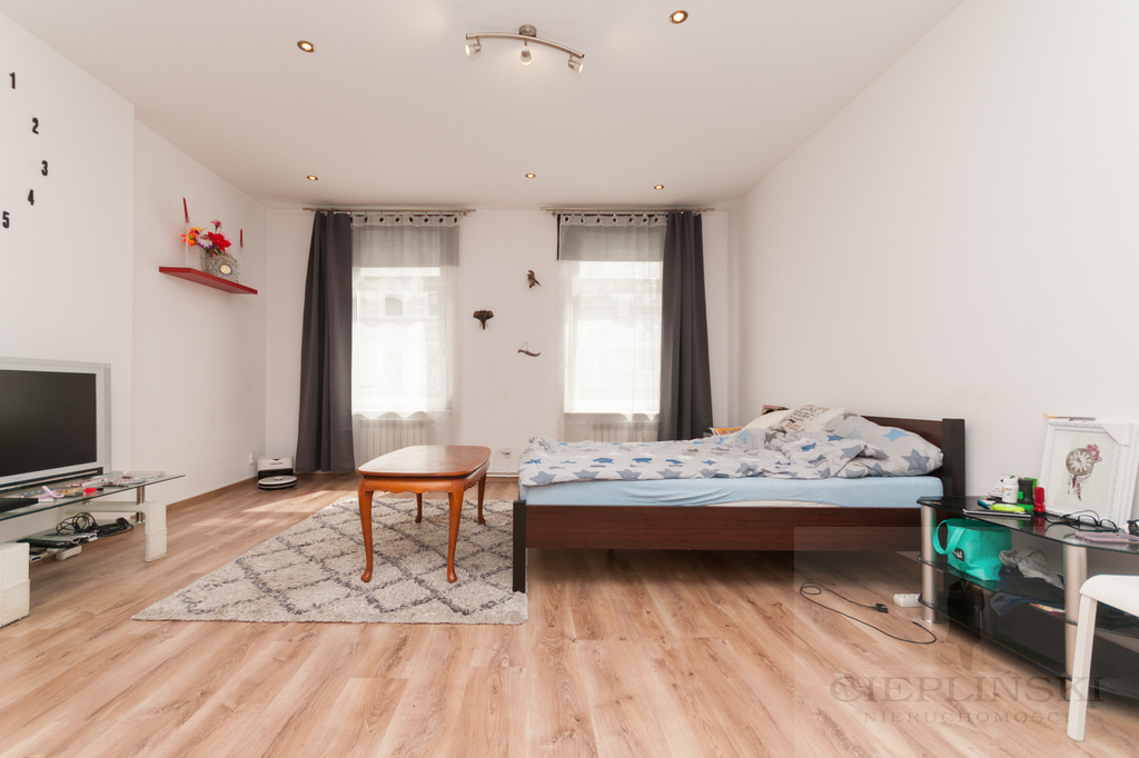 mieszkanie w ścisłym centrum (1)