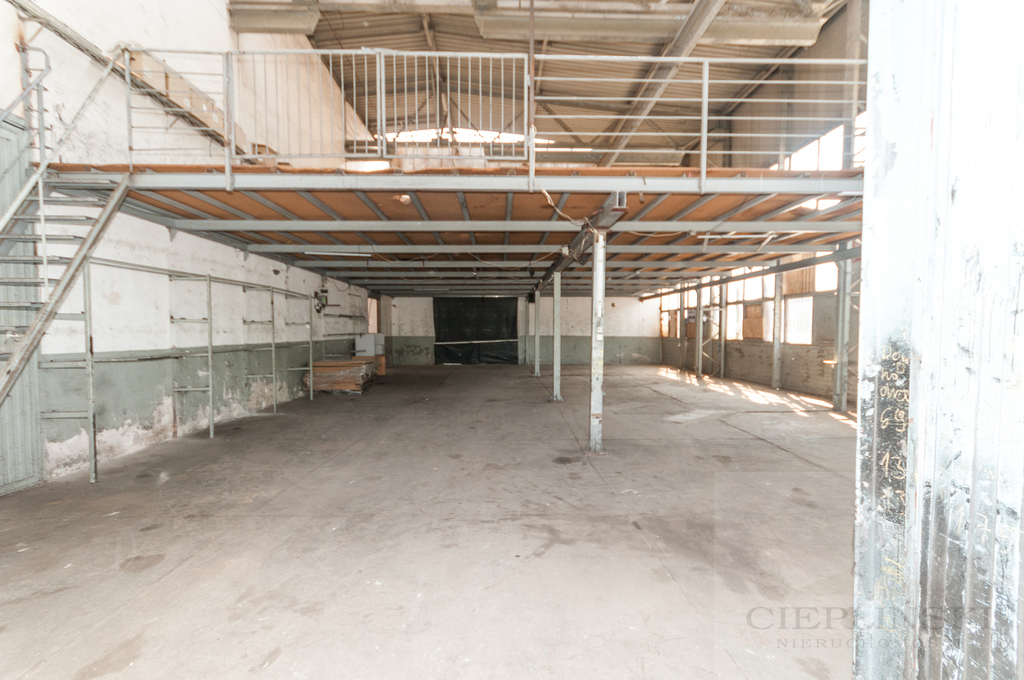 obiekt na warsztat, magazyn, ślusarnię itp (7)