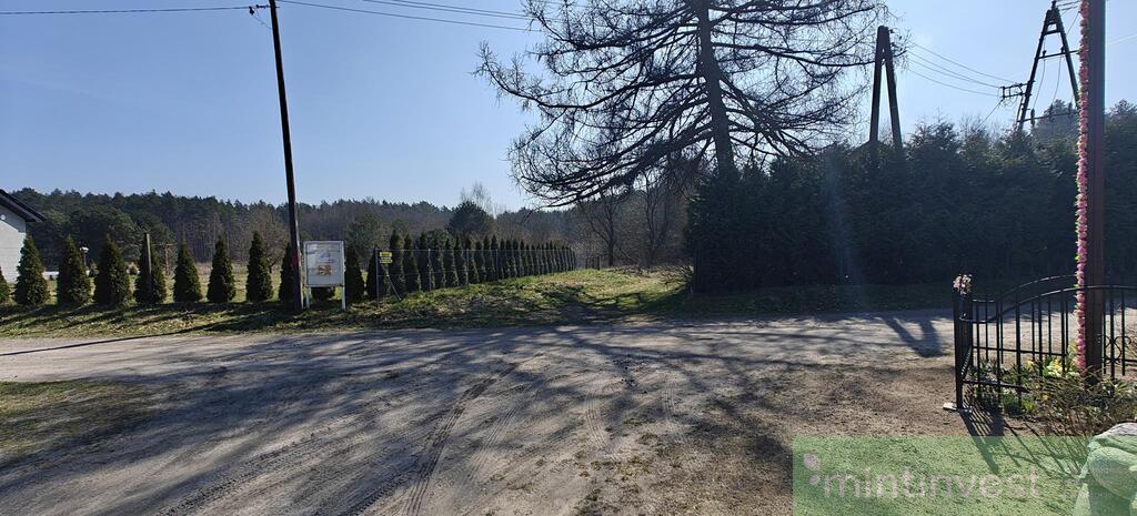 Działka z warunkami zabudowy (4)