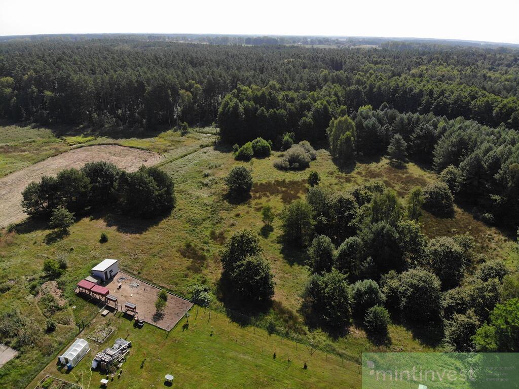 Działka z warunkami zabudowy (2)