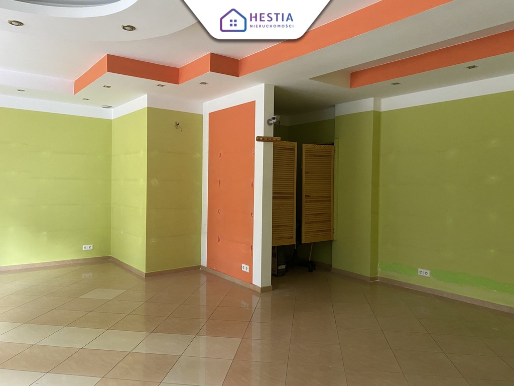 Lokal usługowy w doskonałej lokalizacji (4)