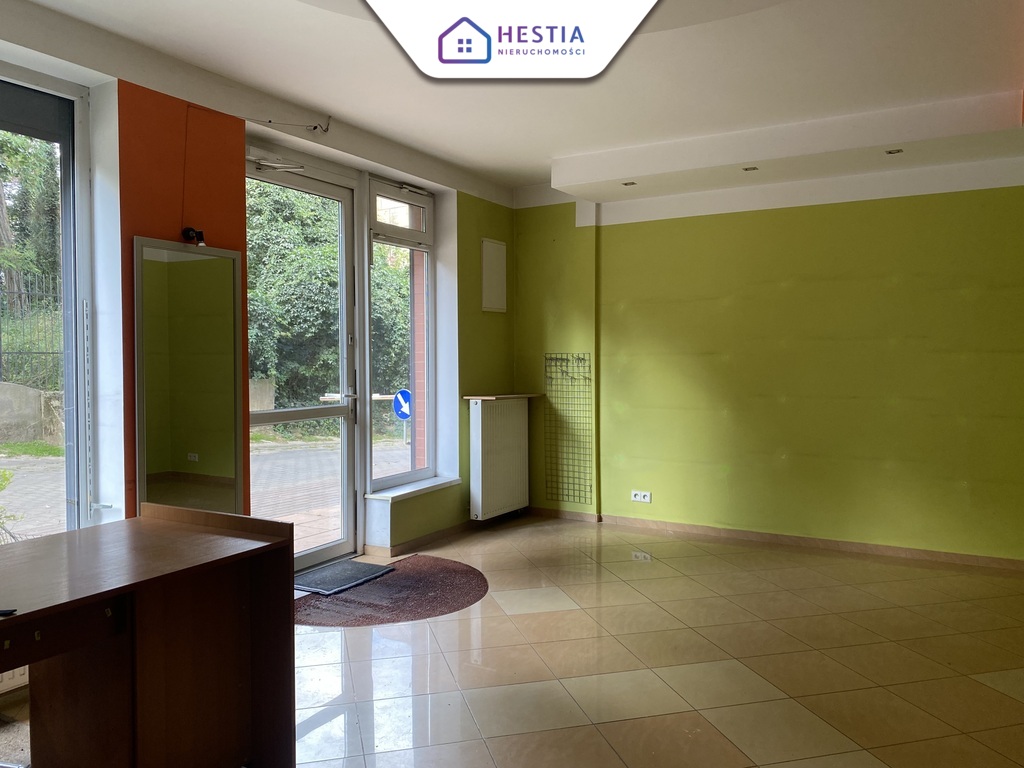 Lokal usługowy w doskonałej lokalizacji (7)