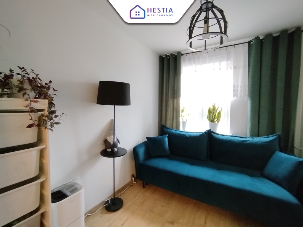 Piękne cztery pokoje gotowe do wprowadzenia. (6)