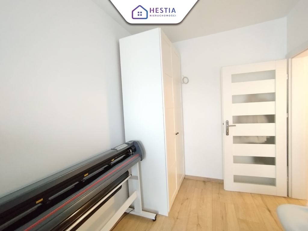 Piękne cztery pokoje gotowe do wprowadzenia. (7)