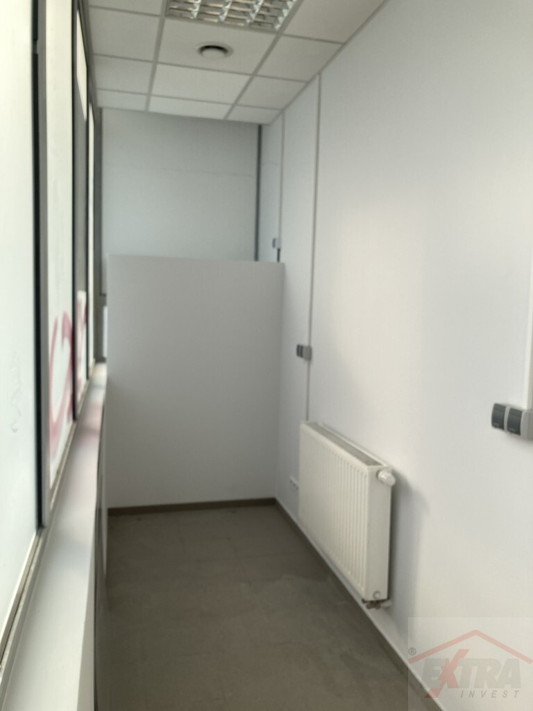 Lokal usługowy, ścisłe centrum, duże witryny (4)