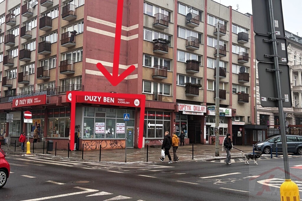 Lokal usługowy, ścisłe centrum, duże witryny (1)