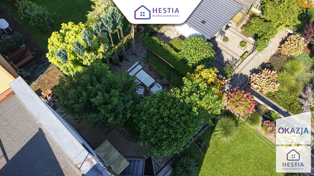 Dom wolnostojący, w całości podpiwniczony. (5)