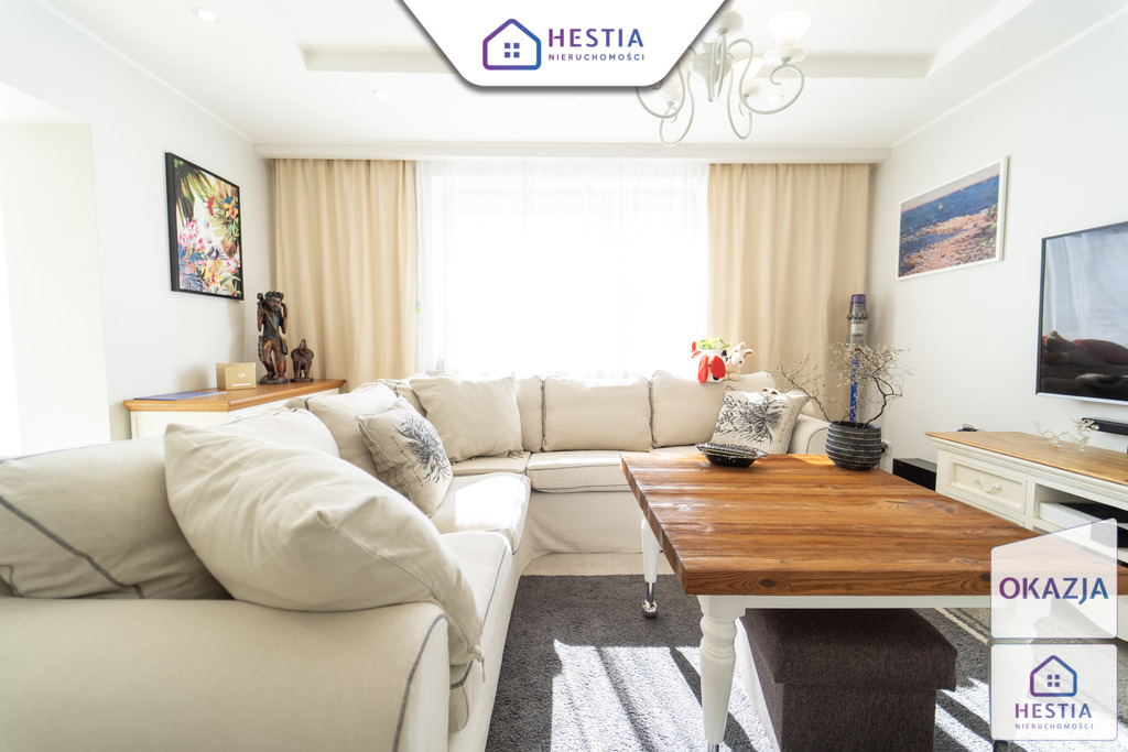 Dom wolnostojący, w całości podpiwniczony. (6)