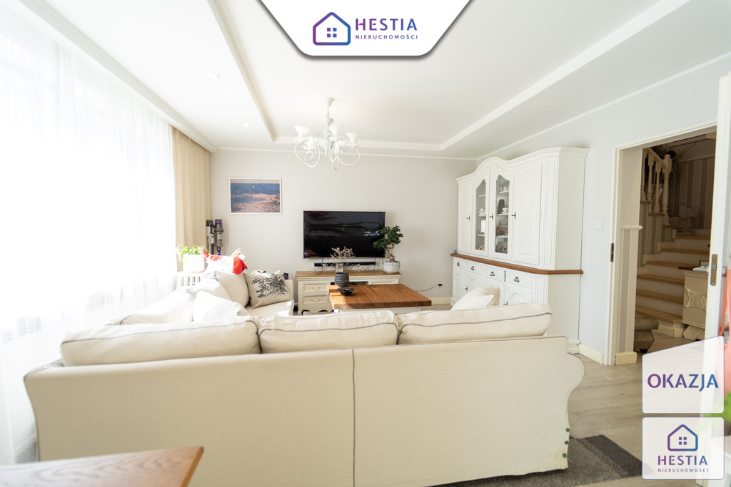 Dom wolnostojący, w całości podpiwniczony. (7)