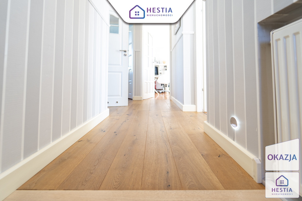 Dom wolnostojący, w całości podpiwniczony. (29)