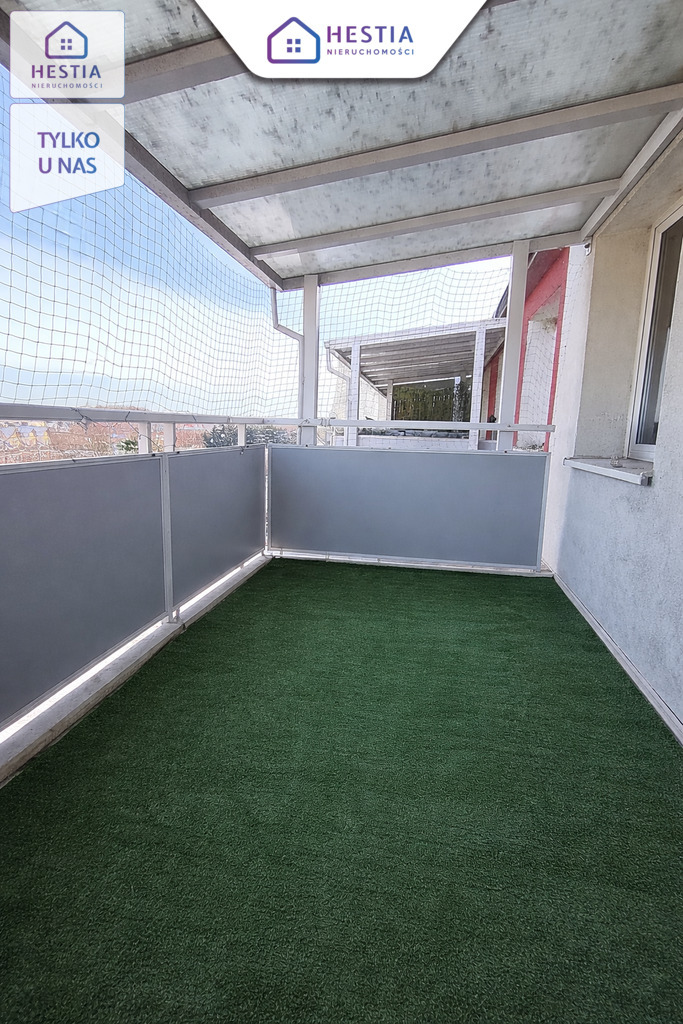 Dwa pokoje z dużym balkonem (12)