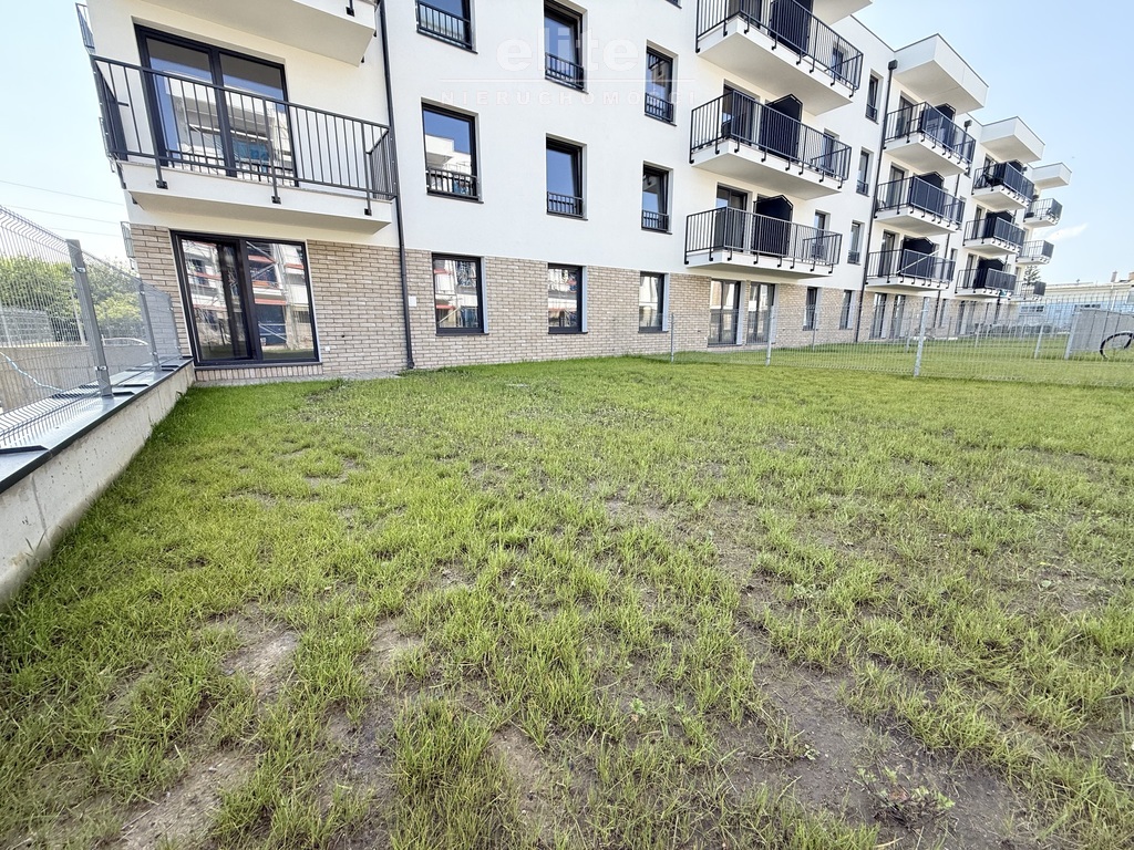 Mieszkanie 2 poziomowe z ogródkiem i 5 pokojami (1)