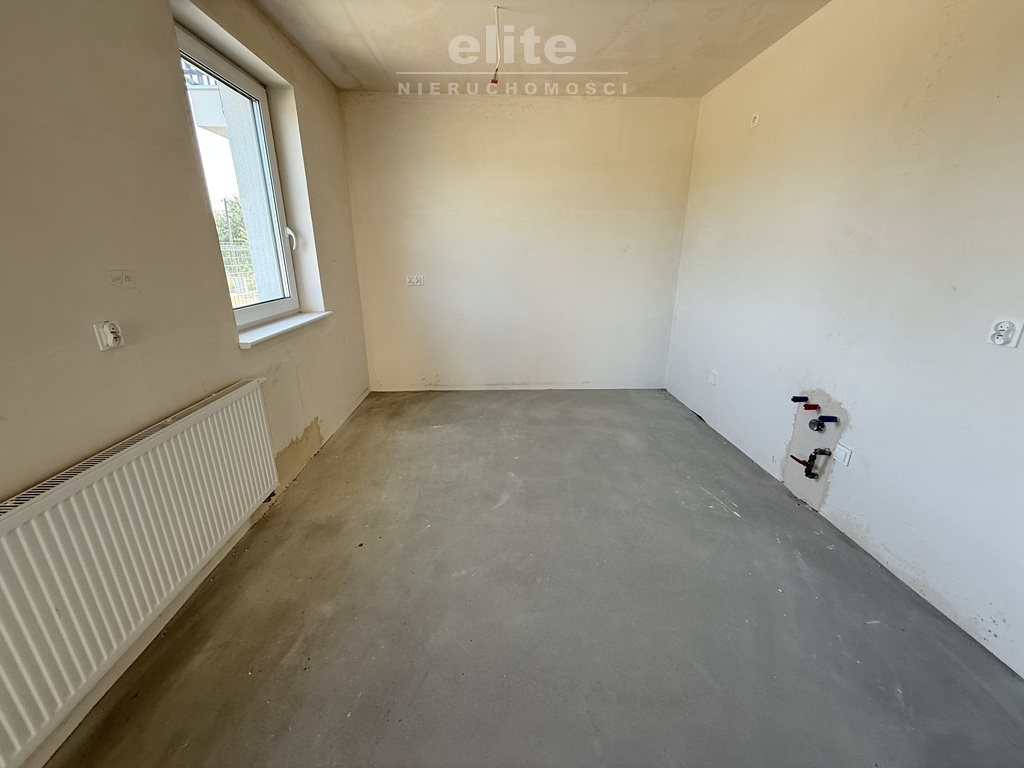 Mieszkanie 2 poziomowe z ogródkiem i 5 pokojami (3)