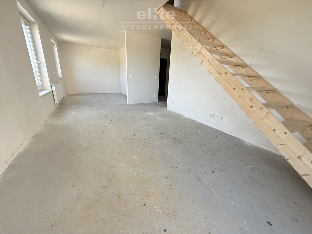 Mieszkanie 2 poziomowe z ogródkiem i 5 pokojami (4)