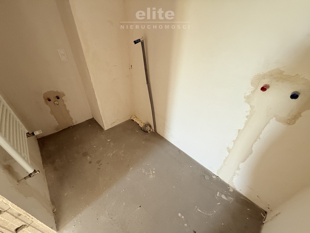 Mieszkanie 2 poziomowe z ogródkiem i 5 pokojami (5)