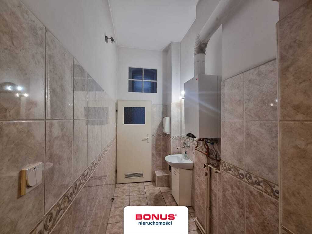 4 pokoje, 128,52m2, 1 piętro idealne na kancelarię (18)