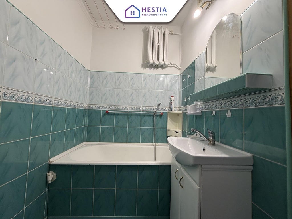 4- pok mieszkanie z piwnica i balkonem.Zawadzkiego (6)