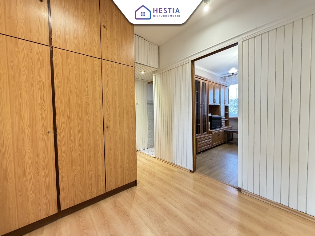 4- pok mieszkanie z piwnica i balkonem.Zawadzkiego (13)