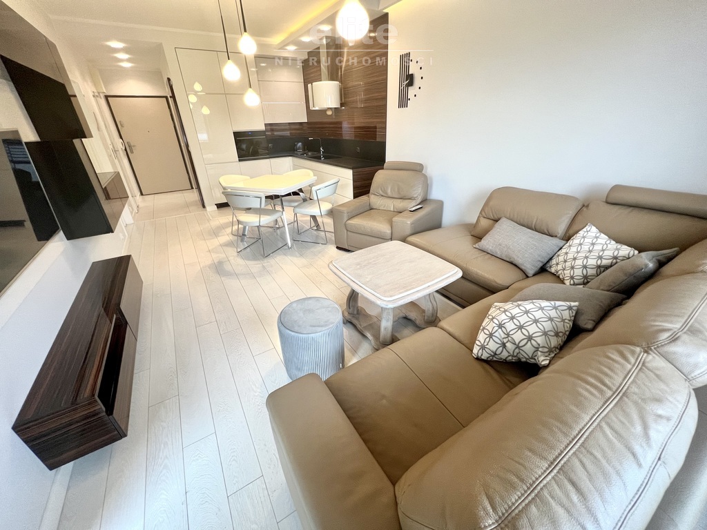 Gumieńce, 2 pok. z m. postojowym, kom lok,balkon, (3)