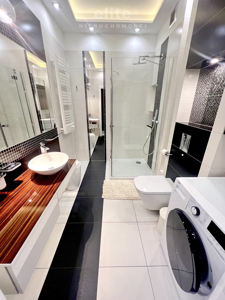 Gumieńce, 2 pok. z m. postojowym, kom lok,balkon, (10)