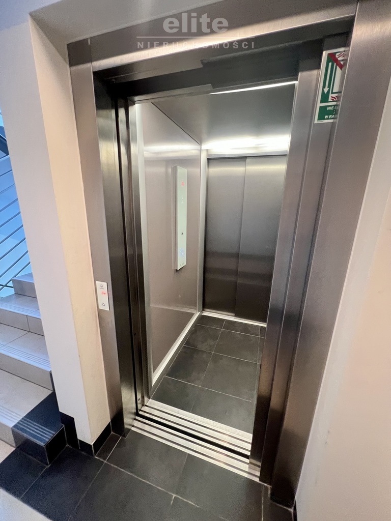 Gumieńce, 2 pok. z m. postojowym, kom lok,balkon, (17)