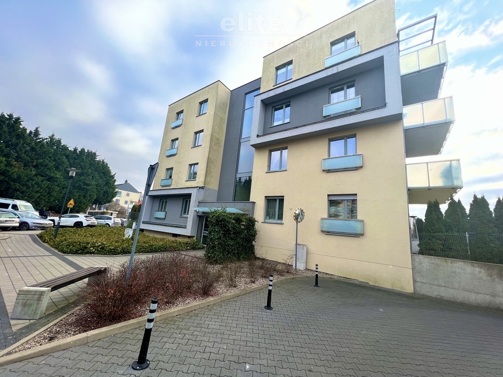 Gumieńce, 2 pok. z m. postojowym, kom lok,balkon, (19)