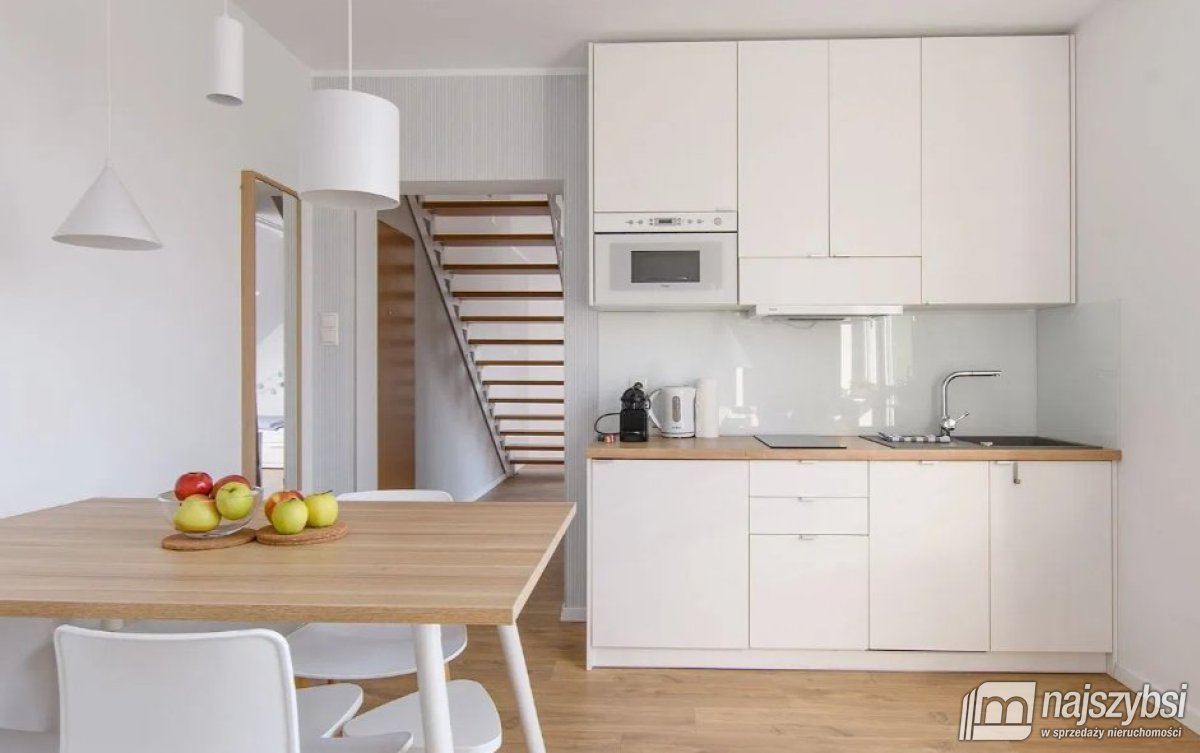 KOŁOBRZEG- DWUPOZIOMOWE MIESZKANIE 300M OD PLAŻY  (3)